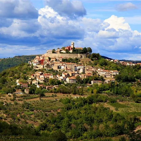 Apartman Parenzana, Little Row House With Big Yard In Istria