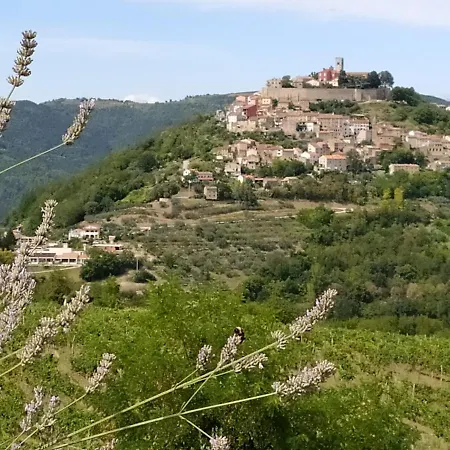 Parenzana, Little Row House With Big Yard In Istria Appartement Rakotule