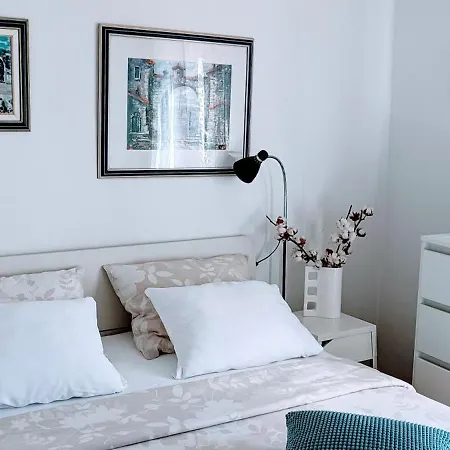 Apartman Parenzana, Little Row House With Big Yard In Istria Rakotule