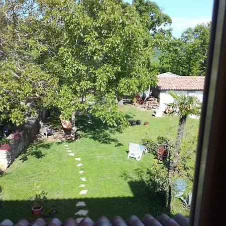 Parenzana, Little Row House With Big Yard In Istria 아파트 *